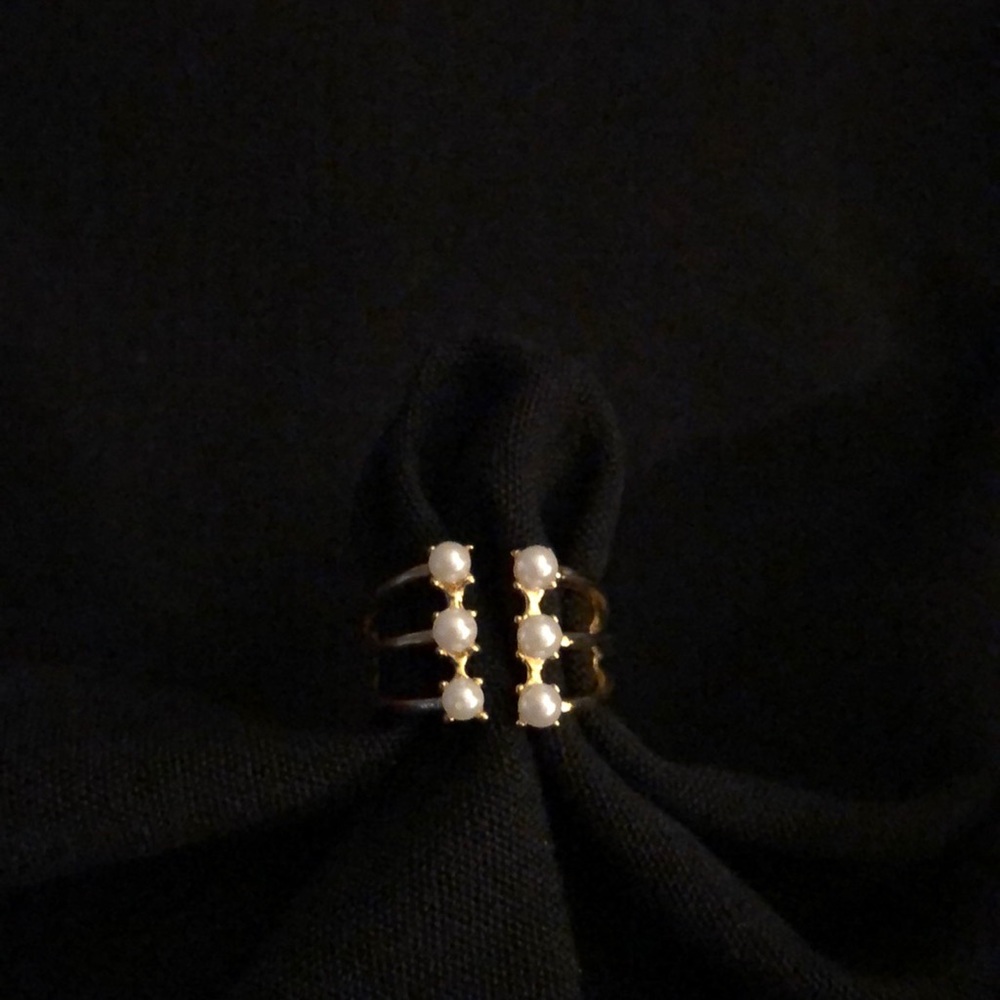 Bauble Bar Pearl Crown Ring. 14k gold plated
